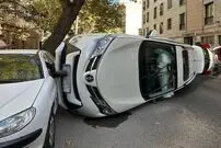 عکسی جدید از چپ کردن خودروی تویوتا در یک کوچه که خبرساز شد