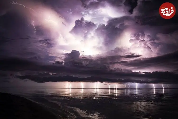 عکس؛ ثبت هم‌زمان دو پدیده بسیار نادر در یک عکس