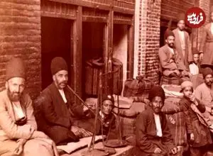 عکس| سفر در زمان؛ نمایی از کتاب‌فروشان دوره‌گرد در دوران قاجار
