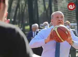 ببینید| تصاویری از بازی بسکتبال اردوغان و مسئولان ترکیه