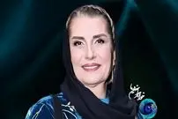 عکس| سفر زمان؛ چهرۀ «فریبا کوثری» 24 ساله در پنجمین فیلمش با تیپ قاجاری