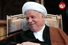 عکس؛ سفر به تاریخ؛ «هاشمی رفسنجانی» در روز ورود محمولۀ کامپیوتر به ایران؛ دهۀ 70