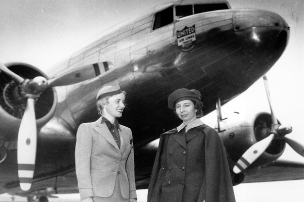 (تصاویر) زنان تاریخ‌‌ساز؛ با اولین مهمانداران زن هواپیما در جهان آشنا شوید