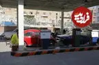 عکس| سفر زمان؛ «پمپ‌چی، راننده و رهگذر چادری» در تهران قدیم؛ دهه 40