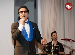 عکس؛ سفر در زمان؛ «امید سلطانی، خواننده» در مراسم سینه زنی در سنگر؛ دهه 60