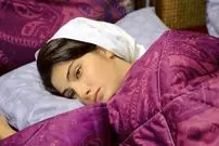 عکس| سفر زمان؛ عکس یادگاری «محیا دهقانی» و «نسرین نصرتی» در پشت‌صحنه سریال «پایتخت»