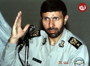عکس؛ سفر در زمان؛ «رهبر انقلاب در کنار تابوت شهید صیاد شیرازی»؛ سال 1378