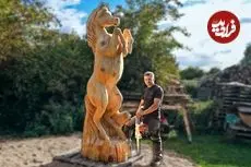 ببینید| ساخت مجسمه چوبی یک اسب در اندازه واقعی و با اره برقی