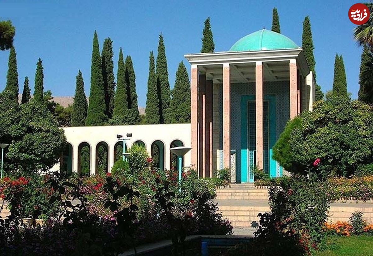 (عکس) سفر به ایران قدیم؛ آرامگاه سعدی در دهۀ 1340، وقتی «سروها» هنوز کوچک بودند