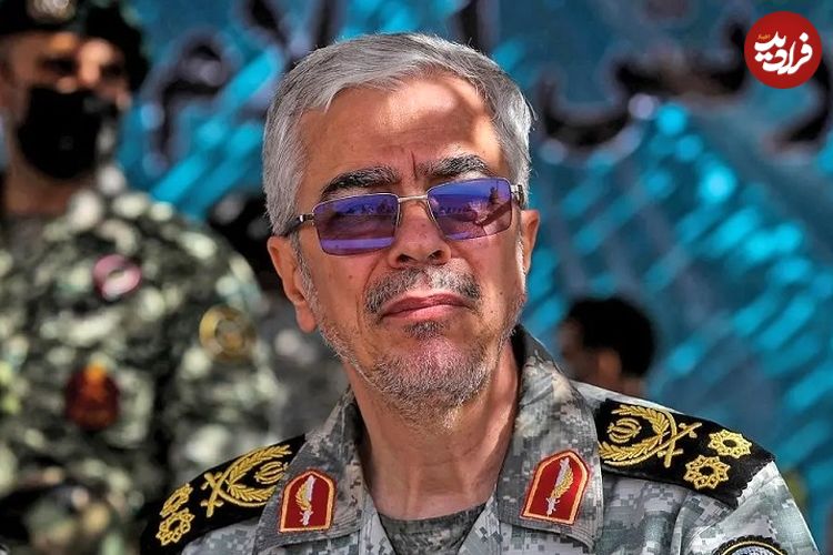 عکس؛ سفر به تاریخ؛ «سپهبد باقری» با لباس کُردی در کوهستان‌های غرب کشور؛ دهۀ 60