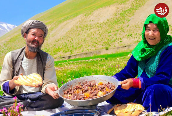 (ویدئو) غذای روستایی در افغانستان؛ پخت یک غذای محلی با جگر