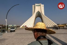 عکس؛ سفر در زمان؛ «راهپیمایی روز تاسوعا در میدان آزادی تهران»؛ آذر سال 57
