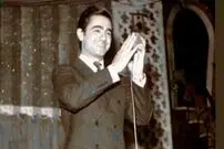 عکس| سفر زمان؛ دیدار «معین و عارف» در آمریکا و در ایام پیری؛ دهه 90