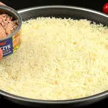 ببینید| طرز تهیه یک غذای جدید با برنج، گوجه و تن ماهی