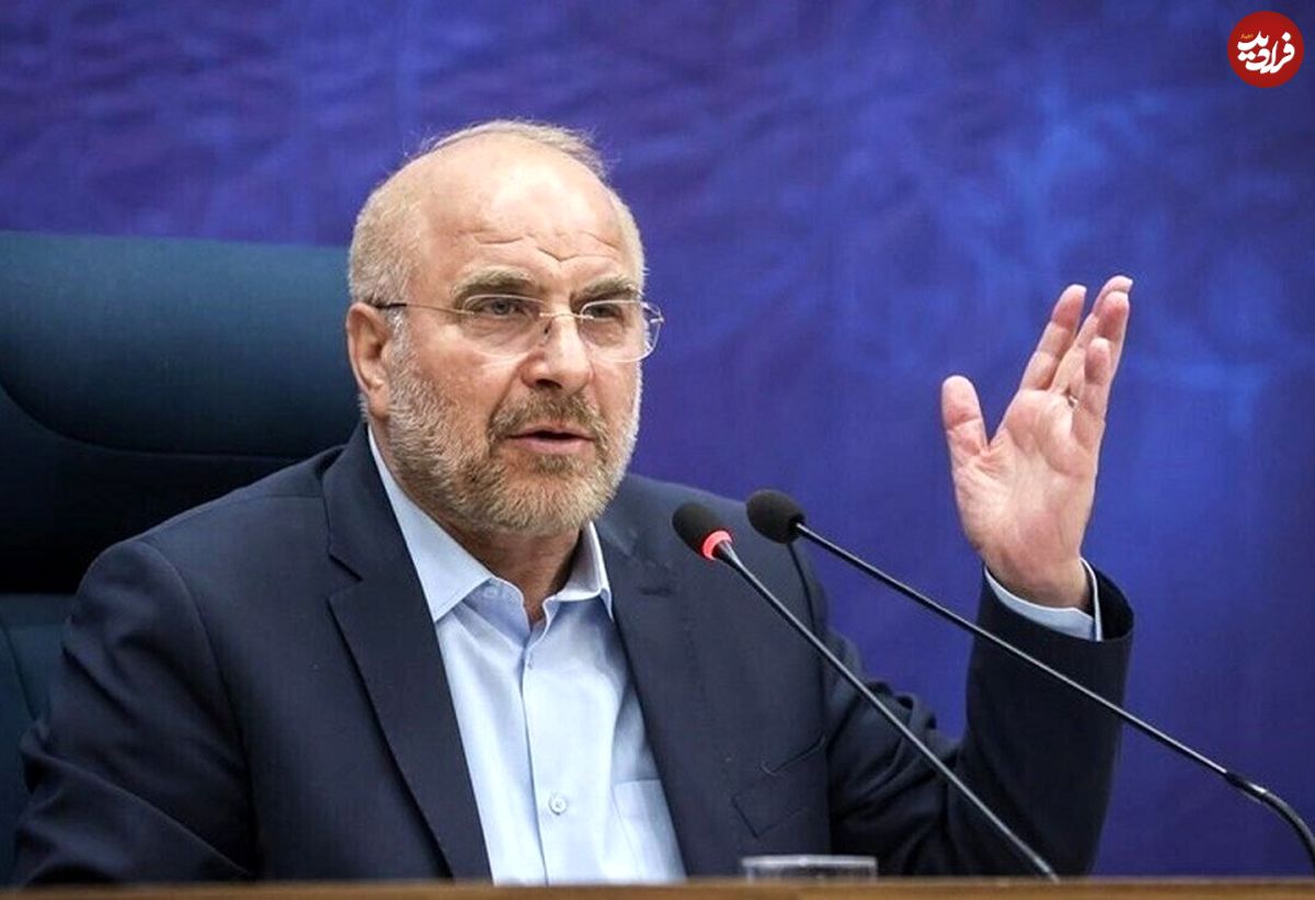 عکس؛ سفر به تاریخ؛ «محمدباقر قالیباف» پشت فرمان قایق در جبهه؛ دهۀ 60