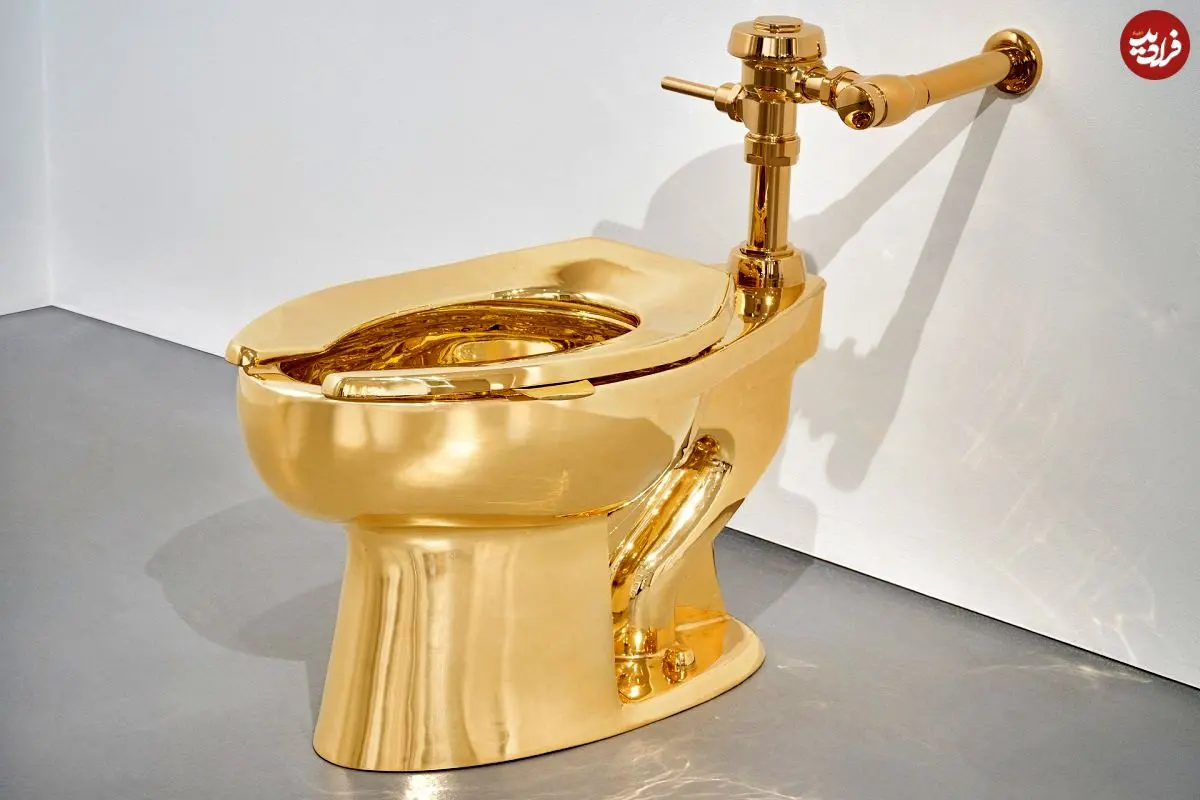 توالت طلای ۱۲ میلیون دلاری؛ شاهکار جدید از خالق موز جنجالی!