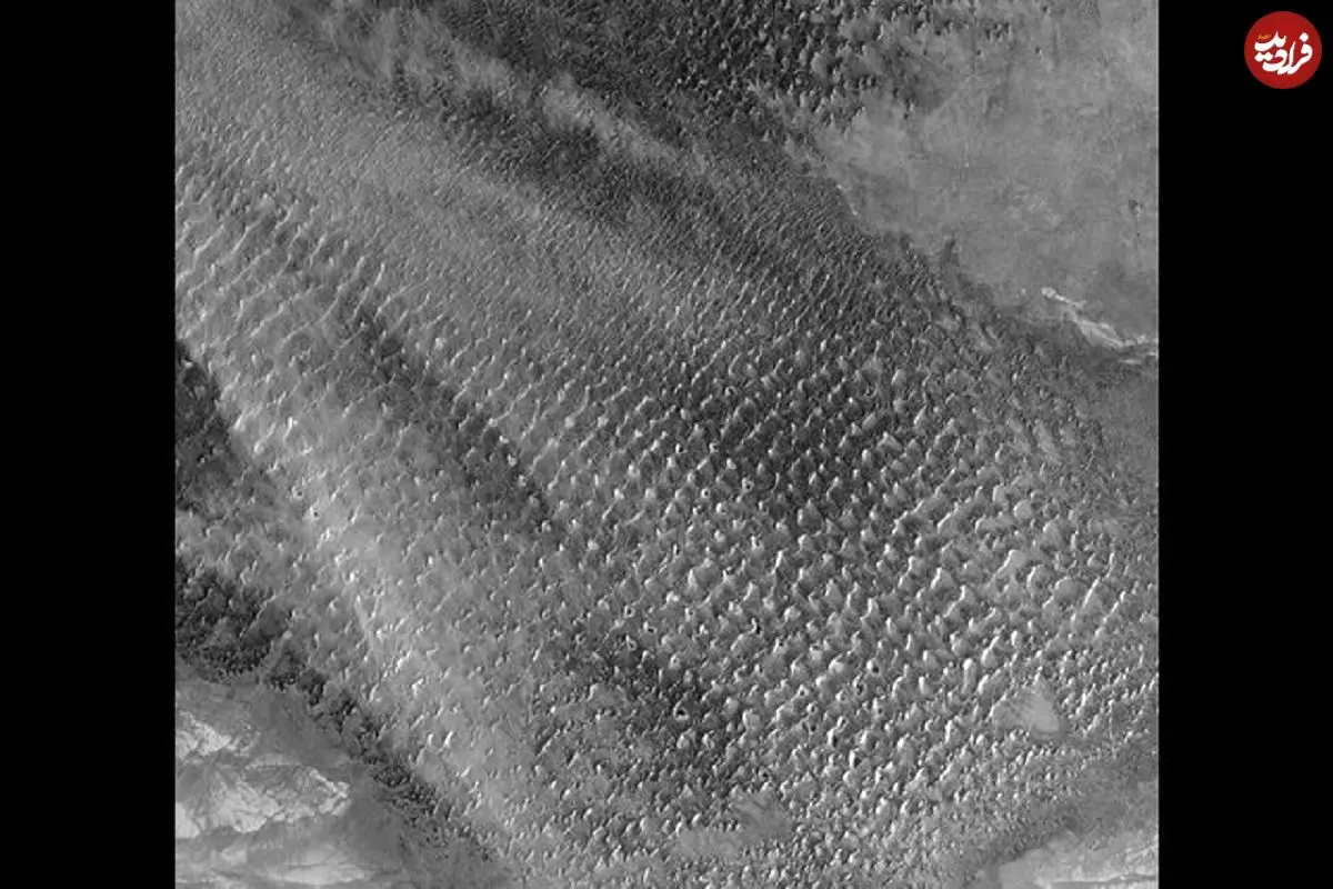 تپه‌های شنی آوازخوان و دریاچه‌های مرموز!