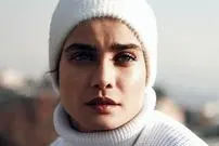 عکس| سفر در زمان؛ «تینا آخوندتبار» با تیپ زمستانی و در 34 سالگی؛ سال 1400