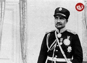 عکس؛ سفر در زمان؛ نشست خصوصی «رضاخان و محمدرضا پهلوی»؛ اواخر دهه 1310