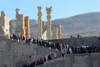 نخستین عکس از تخت جمشید