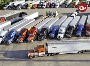 ببینید؛ دقت و مهارت بی‌نظیر راننده در پارک کردن تریلی