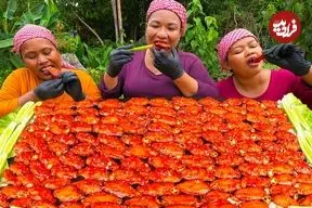 ببینید| غذای روستایی در سنگاپور؛ تهیه بال مرغ سوخاری در روستا