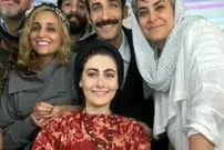 عکس| سفر زمان؛ چهرۀ متفاوت «انیس» (سریال سوجان) در پشت‌صحنه «صبح آخرین روز»