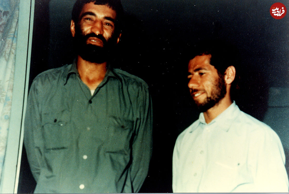 عکس؛ سفر در زمان؛ «احمد متوسلیان در کنار محسن رضایی» در خط مقدم؛ سال 60