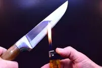 (ویدئو) 5 روش جدید و استادانه برای تیز کردن چاقوهای کُند