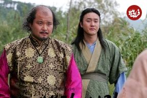 عکس| سفر زمان؛ چهرۀ «ارباب ماهوانگ» (امپراتور بادها) در 55 سالگی در جدیدترین سریالش