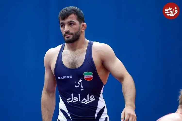 حسن یزدانی: میان دشمن و وطن ننگ بر آنکه شک کند