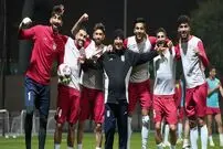 تیپ بامزه و جالب امیر قلعه نویی در تمرین تیم ملی