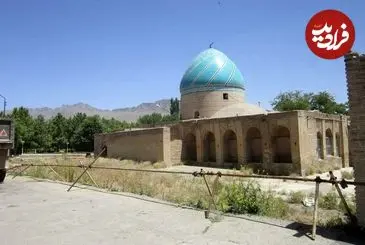 عکس| سفر به ایران قدیم؛ منظرۀ «امامزاده سهل بن علی» در نزدیکی اراک؛ 135 سال قبل
