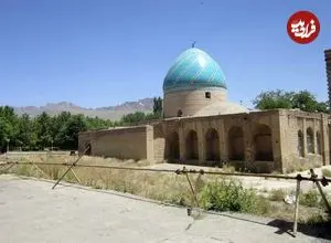 عکس| سفر به ایران قدیم؛ منظرۀ «امامزاده سهل بن علی» در نزدیکی اراک؛ 135 سال قبل