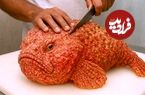 ببینید؛ غذای خیابانی در ویتنام؛ برش زدن و پخت غذا با سنگ ماهی سمی در هانوی