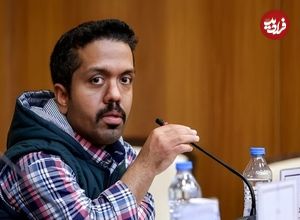 ببینید؛ نماز خواندن بازیگر سریال ستایش روی دیوار چین