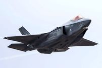 عکس؛ جنگنده F-35 اصلاح می‌شود؛ عرضه مدل بدون خلبان در سال‌های آینده