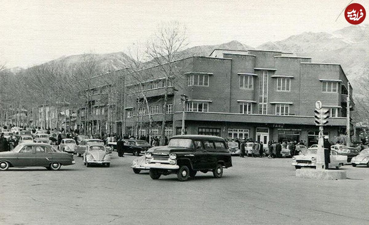 (عکس) سفر به تهران قدیم؛ نمایی از سرپل تجریش در سال 1352