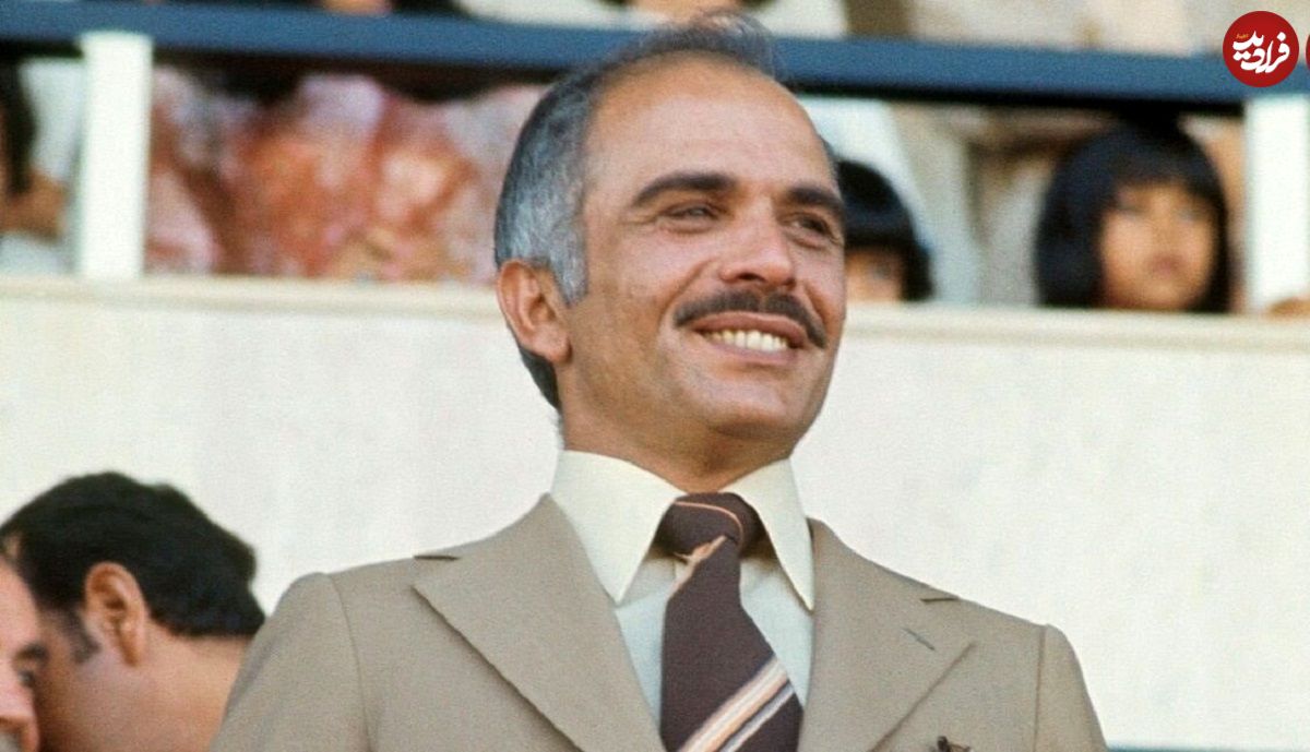 عکس| سفر در زمان؛ «ملک حسین» به همراه پدرش «ملک طلال، دومین پادشاه اردن» در رم؛ سال 1330