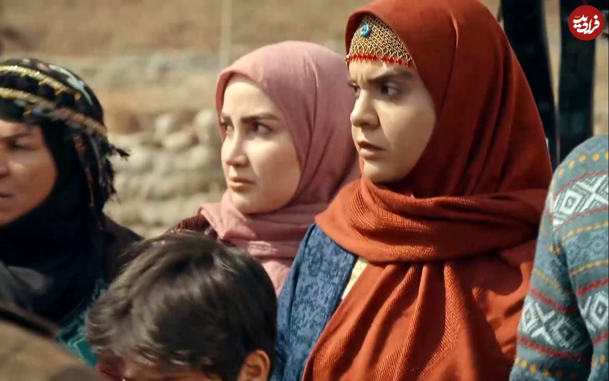 عکس| سفر در زمان؛ «ماه کاووس» سریال نون خ در کنار فرامرز قریبیان؛ سال 1403