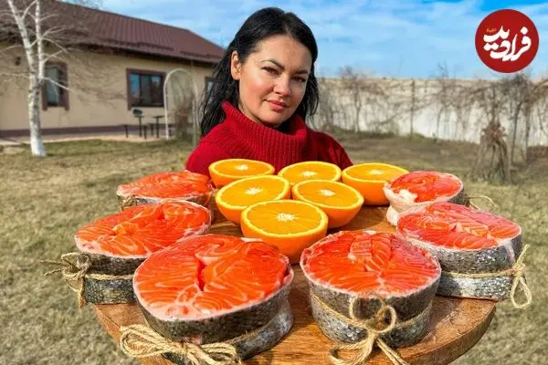 ببینید| غذای روستایی در اوکراین؛ پخت یک غذای متفاوت با ماهی سالمون و آناناس