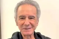 عکس| سفر زمان؛ چهرۀ «عارف» خواننده در 33 سالگی در فیلم «قربون هرچی خوشگله»