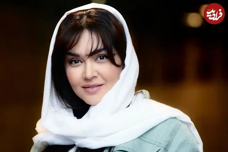 عکس| سفر در زمان؛ ظاهر متفاوت «ندا قاسمی» در جلسه دفاع از پایان نامه دکتری اش