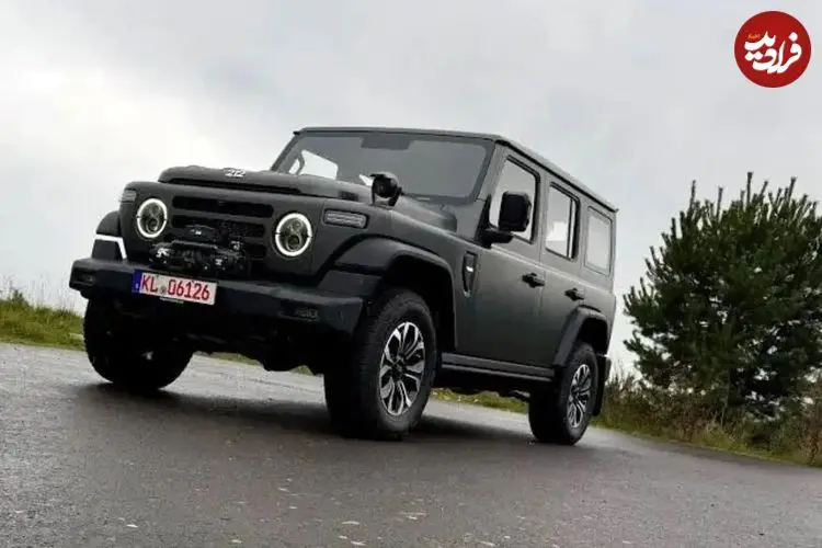 عکس| خودروی نظامی ارتش چین وارد ایران شد