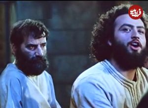 عکس| سفر زمان؛ چهرۀ «نسموند، زندانی زاویرا» در اتاق دوبلۀ صدا و سیما