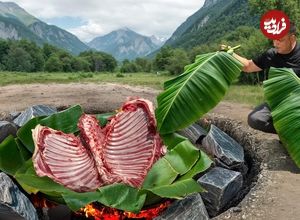 ببینید؛ غذای روستایی در آذربایجان؛ تهیه کباب بره در برگ موز و در تنور زیرزمینی 
