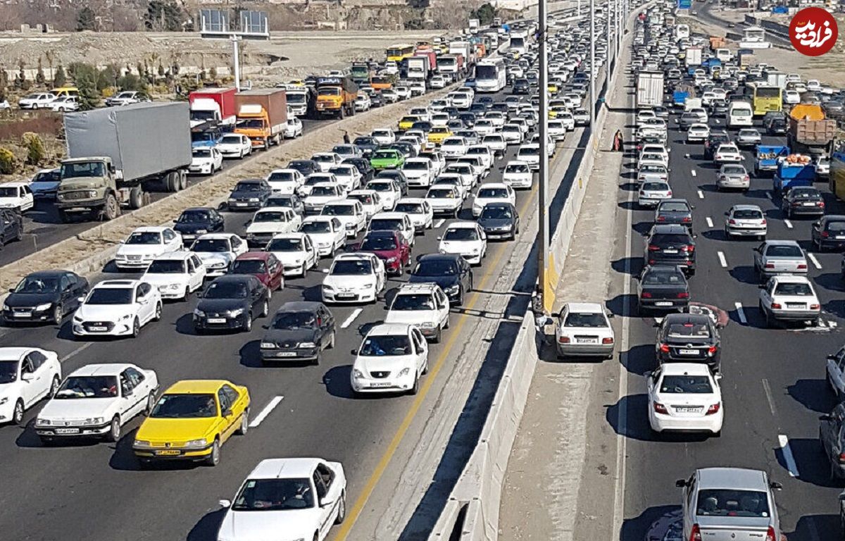 (عکس) ایران قدیم؛ «جاده قم-اصفهان، زمانی که کاملا خاکی بود»؛ سال 1330