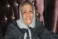 عکس| سفر زمان؛ عکس کمتردیده‌شدۀ «ژاله علو» در جوانی در هوای برفی