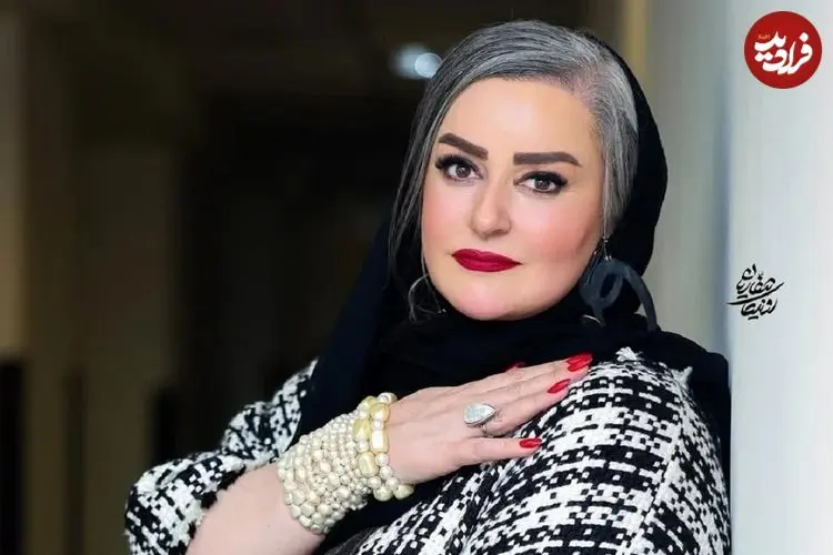 تصاویر؛ استایل کلاسیک «نعیمه نظام‌دوست» در اکران «کج‌پیله»؛ پالتوی چهارخانه و لبخند همیشگی!