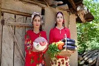 ببینید| غذای روستایی در ایران؛ پخت رول کوفته با بادمجان